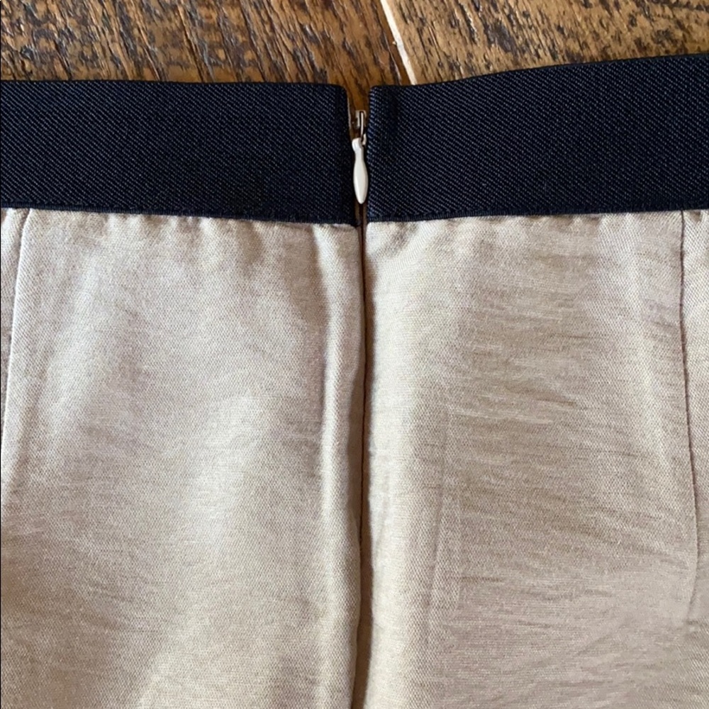 BCBG RUFFLE SKIRT - Picture 3 of 5